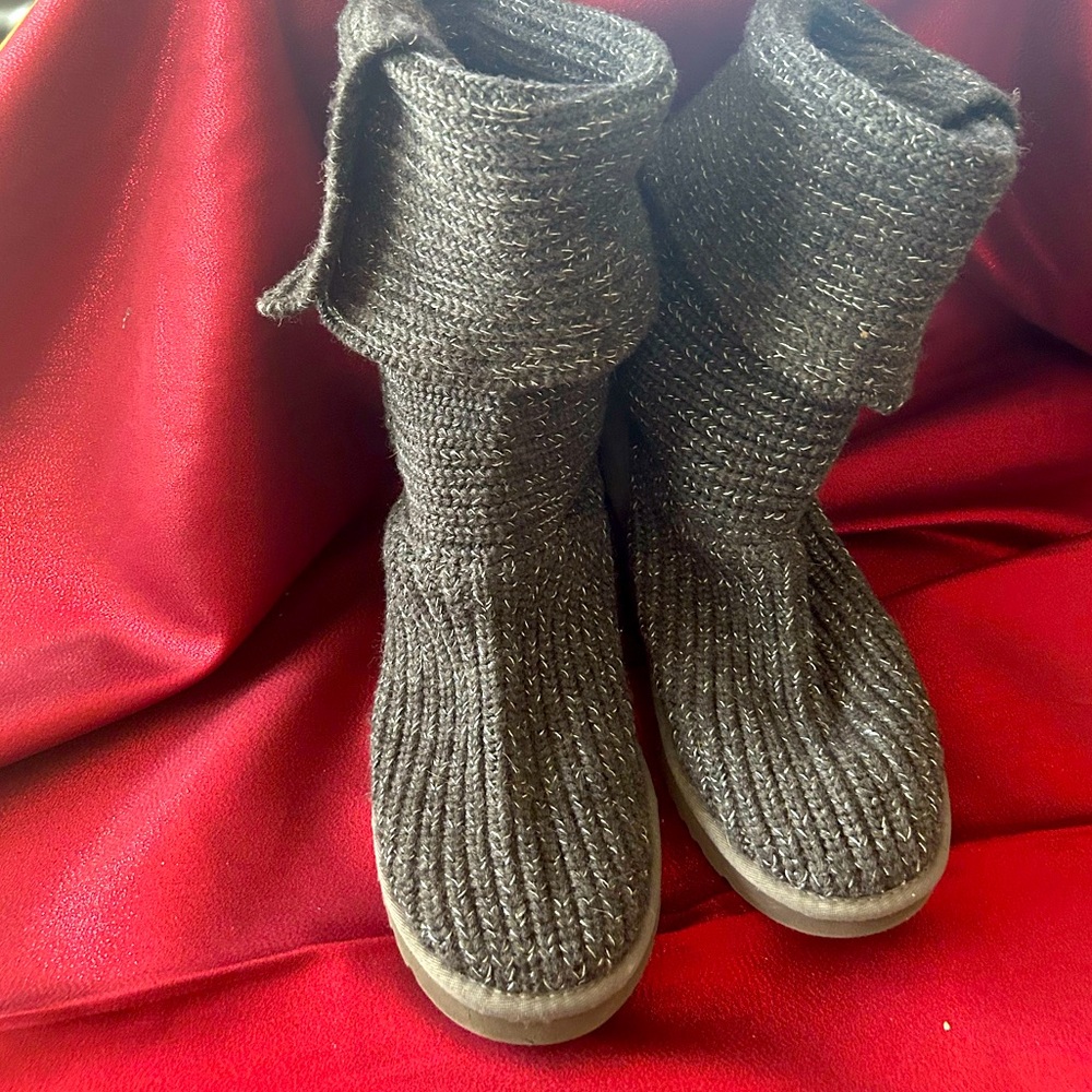 Grey knit Women’s Uggs